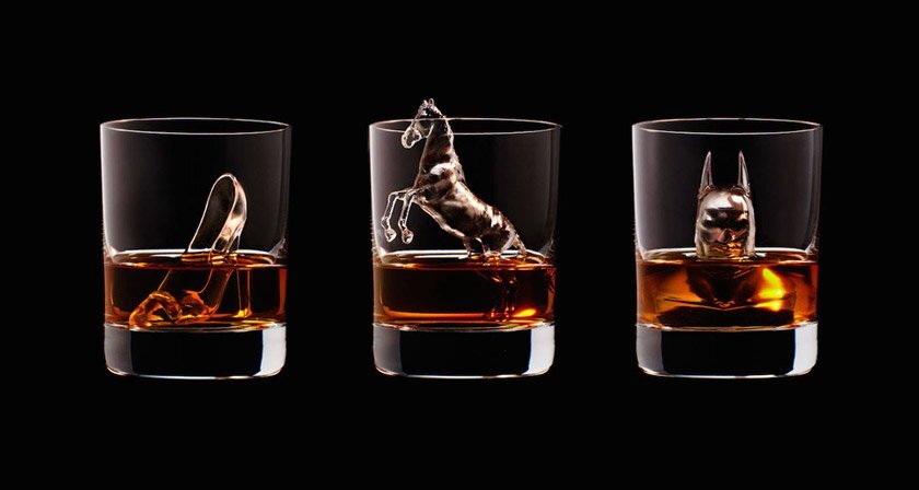suntory-whisky-3d-on-the-rocks-ice-cubes.jpg.da1fe13af508779bd105e2588ff13630.jpg