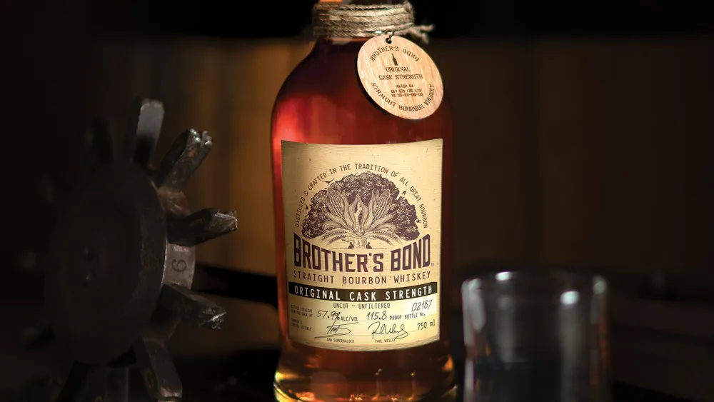 brothers_bond_bourbon_bottle.webp.f4493ceeb5607638968434eaae0897b8.webp
